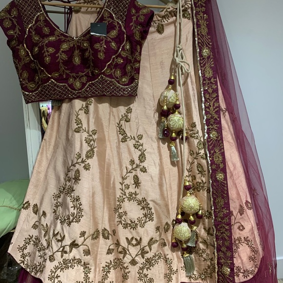 Sold out - Picture 3 of 10